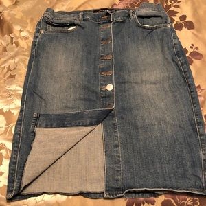 Express denim skirt *gently worn*